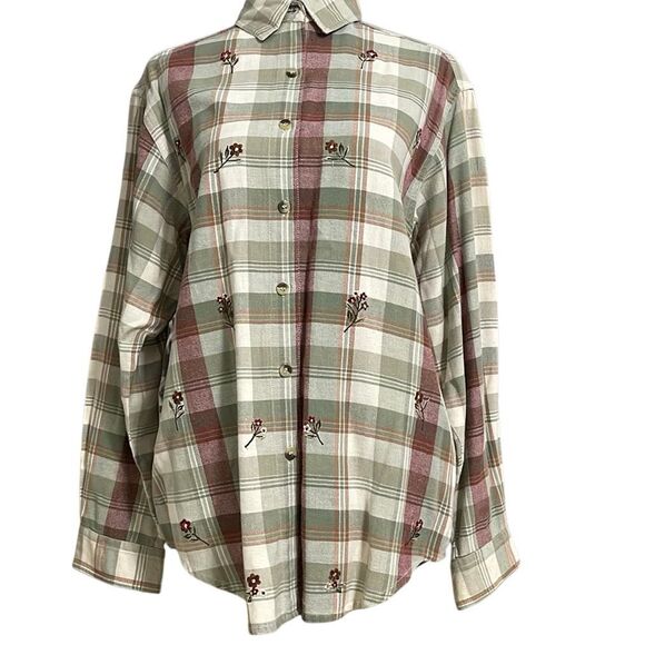 Casey & Max Tops - Casey & Max Vintage Flannel Plaid Flower Embroidered Button Up Shirt/Top size Me